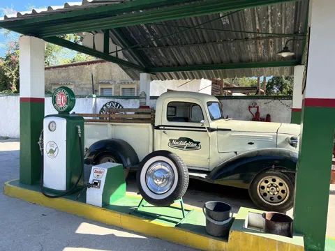 Havana's classic car tours: riding in style through the city