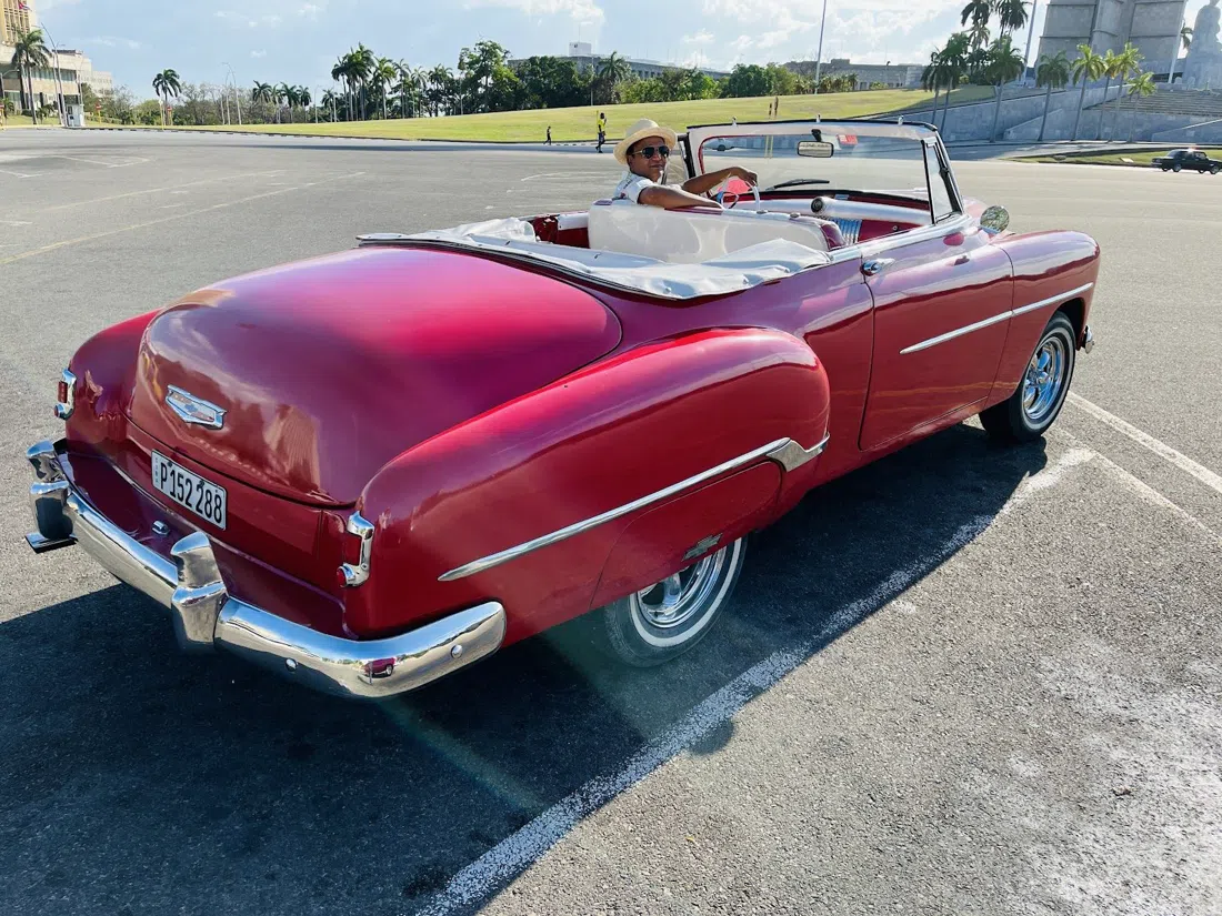 Havana Classic Cars Tour, Havana