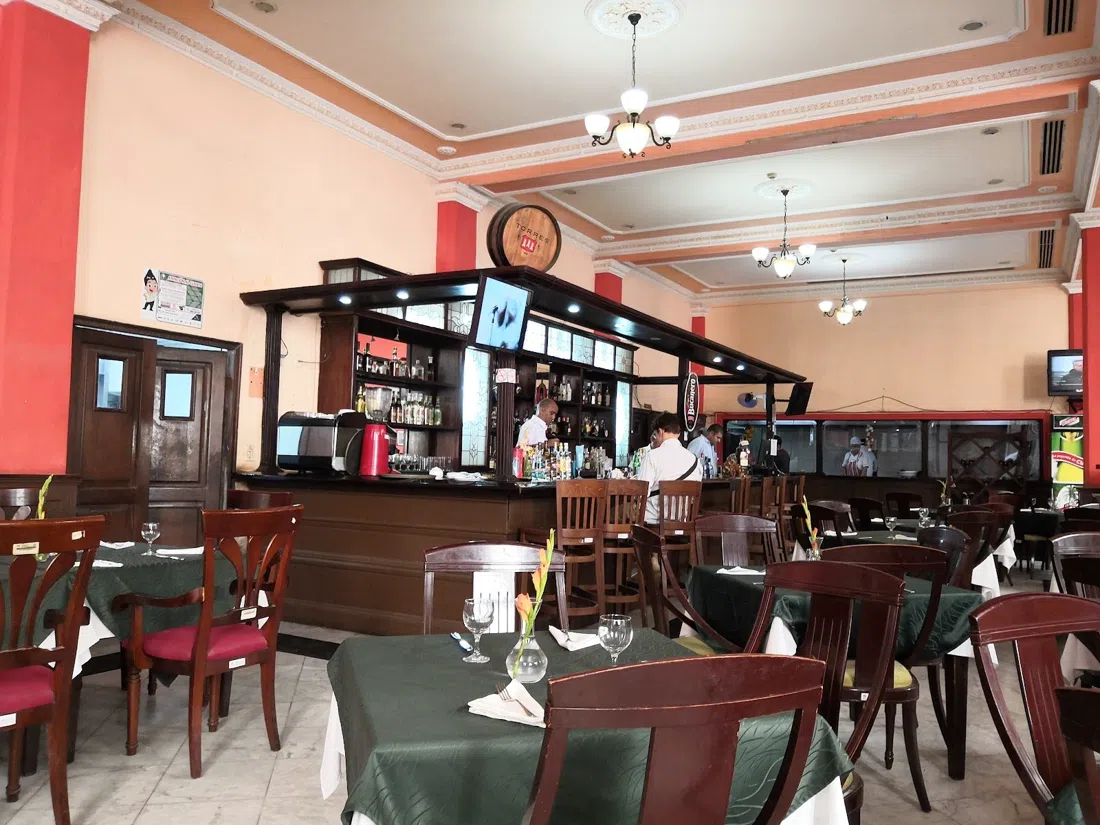 Almendrón (delt rute-máquina), Havana