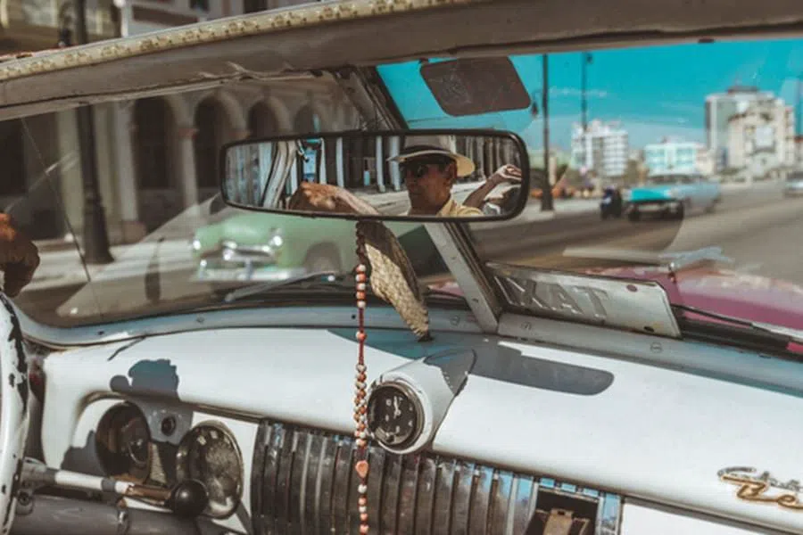 Urban Adventures — Havana Classic American Car Tour, Havanna