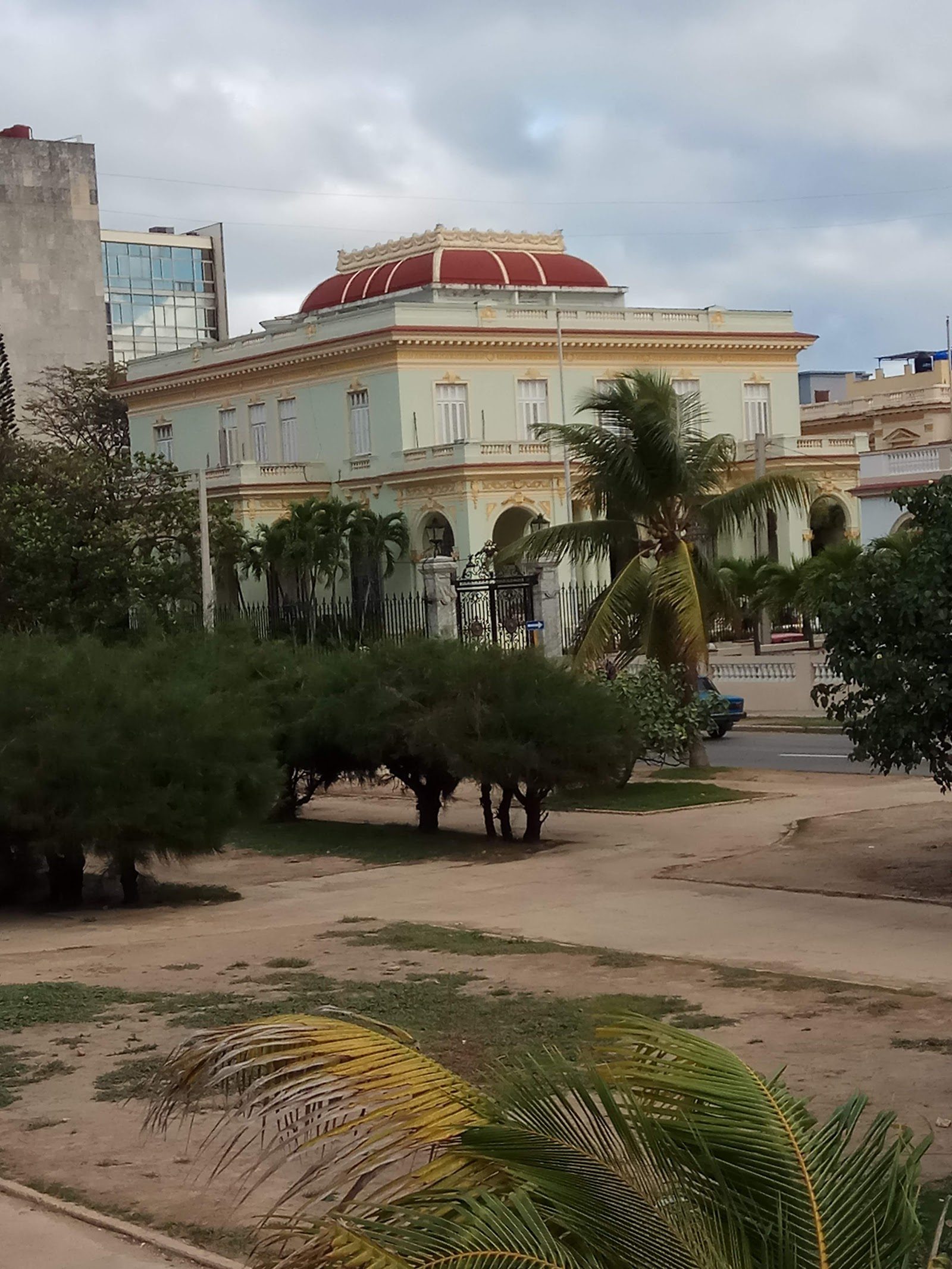Avenida de los Presidentes (Calle G), Havana